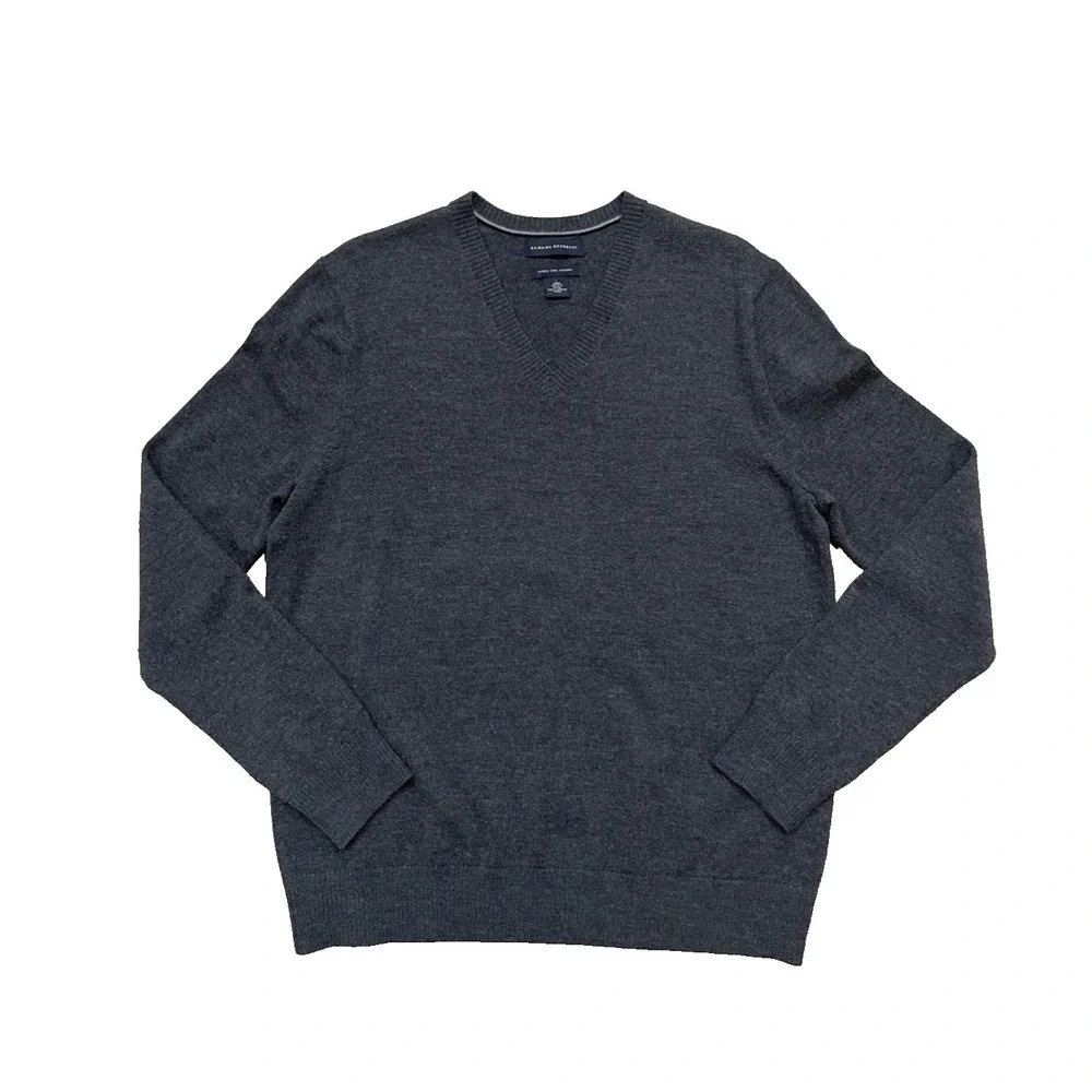 Banana Republic Gray V Neck 100% Merino Wool Sweater‎ Sz L Unisex